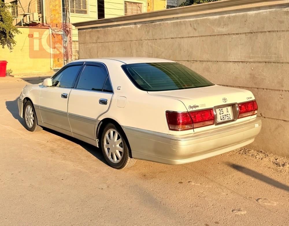 تويوتا كراون